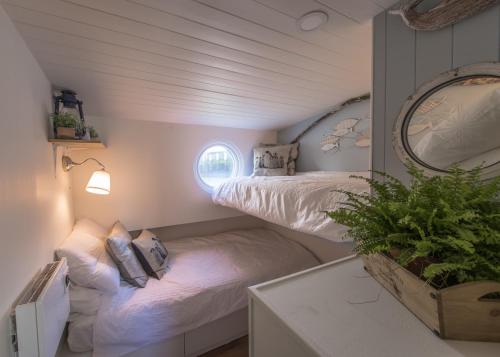 Gallery image of Barge At Titanic in Belfast