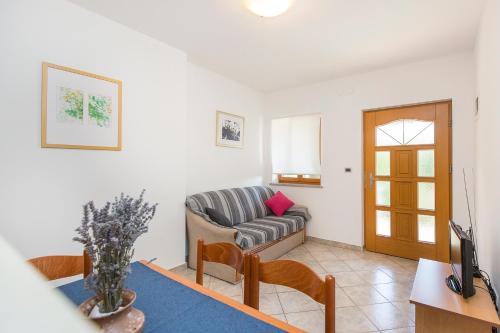 Apartment Ana