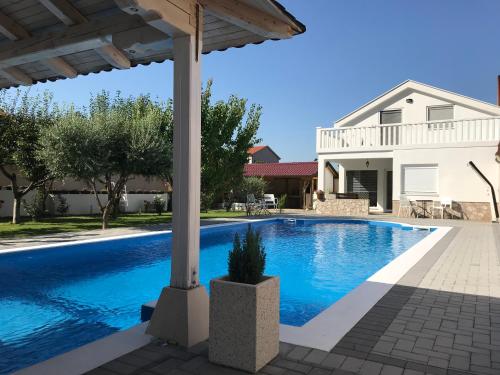 Villa Residence – Fotos 4