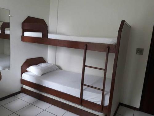 USCEESP Itanhaem tesisinde bir ranza yatağı veya ranza yatakları