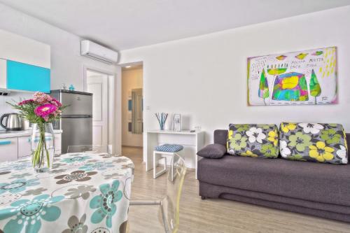 Η κουζίνα ή μικρή κουζίνα στο Apartments Punta by Sea