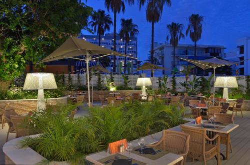 Sol Torremolinos - Don Pedroにある庭