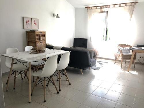 Μια τηλεόραση ή/και κέντρο ψυχαγωγίας στο Chalet Tango