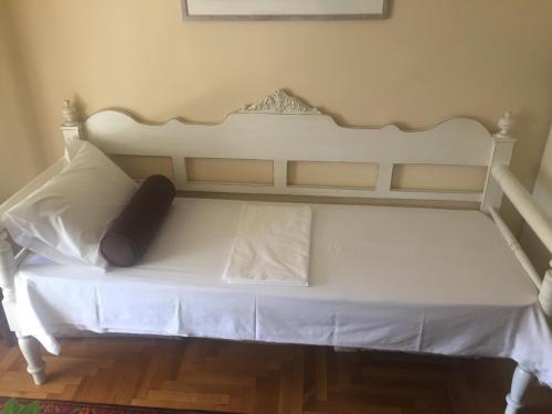 Ένα ή περισσότερα κρεβάτια σε δωμάτιο στο Art island house