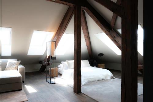 Postel nebo postele na pokoji v ubytování Le Bijou LQ80 Jacuzzi Penthouse