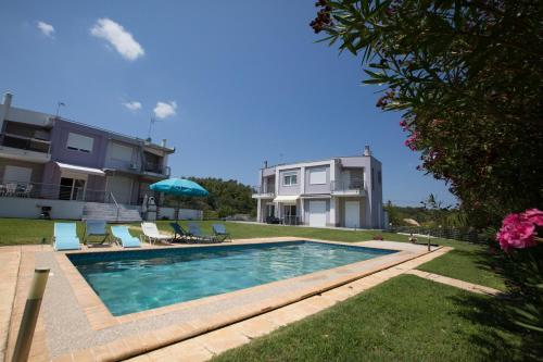 The swimming pool at or close to Deep Purple House 4