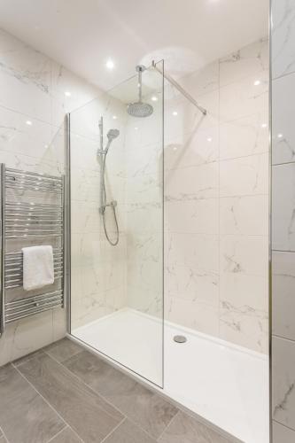 Bilik mandi di The Nottinghamshire Hotel & Golf Club