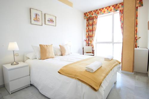San Jacinto Triana Suite by Valcambre