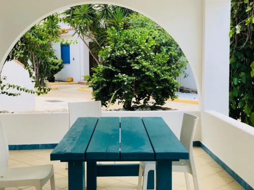 Gallery image of Regent Beach Hotel & Apartments in Catona