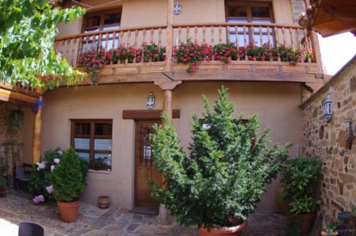 Hotel Rural La Veleta, Murias de Rechivaldo – Updated 2022 Prices