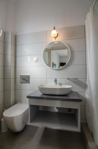 Gallery image of Corali Beach Hotel in Ios Chora