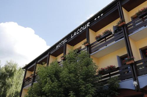 Balkón nebo terasa v ubytování Hôtel Lacour