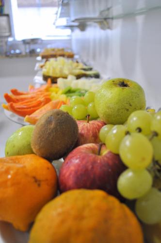 Makanan di atau berdekatan hotel