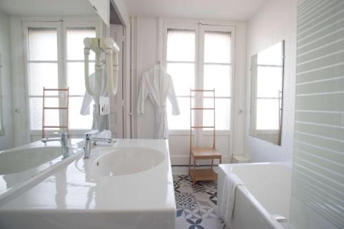 Hôtel Continental Pau Centre – Photos 4