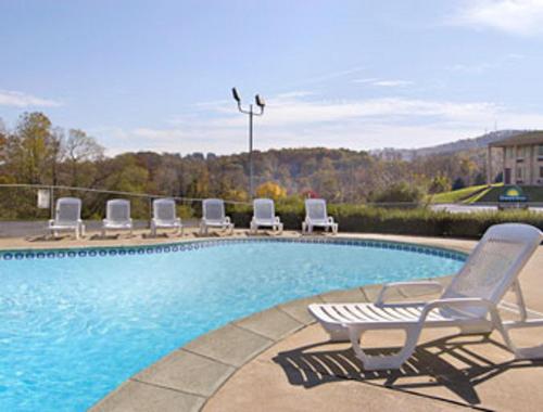 Gallery image of Express Inn Harrisburg South New Cumberland in New Cumberland