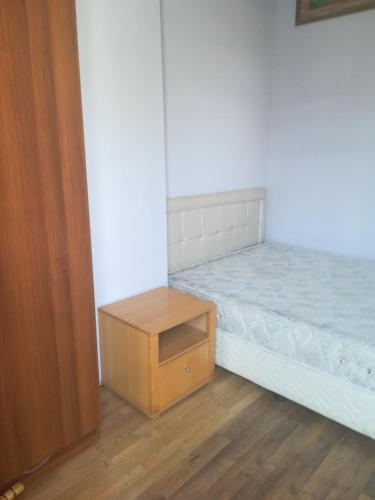 Llit o llits en una habitació de Apartment Omari