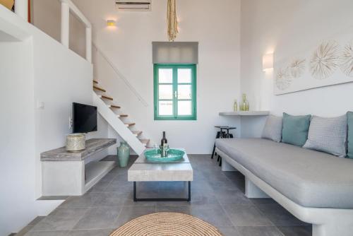 Μια τηλεόραση ή/και κέντρο ψυχαγωγίας στο Babounis Suite
