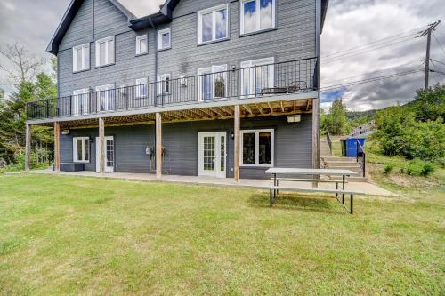 Fotografie z fotogalerie ubytování Vue sur la montagne v destinaci LʼAnse-Saint-Jean