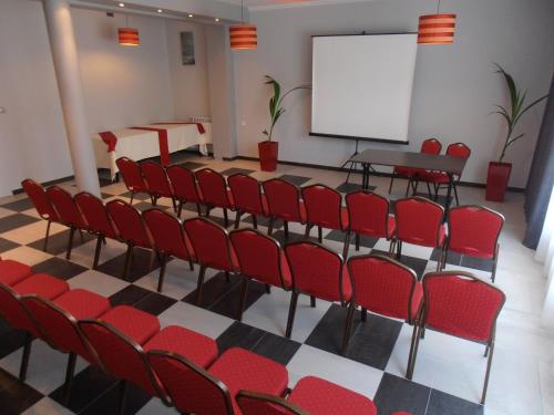 Zona de afaceri și/sau sala de conferințe de la Villa Ramzes