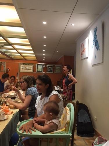 Επισκέπτες που μένουν στο Logis Hôtel Restaurant Le Mont Aigoual