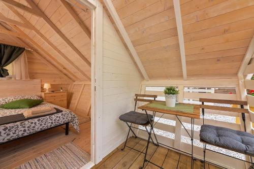 Katil atau katil-katil dalam bilik di Camping Resort Tina Vrsar