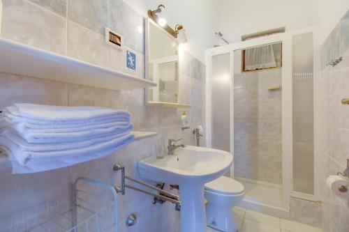 Ванная комната в Apartments Villa Julija