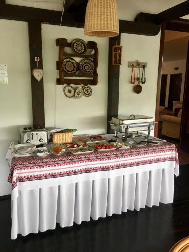 Mad på pensionatet eller i nærheden