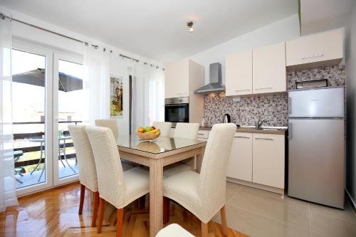 Apartments Mara