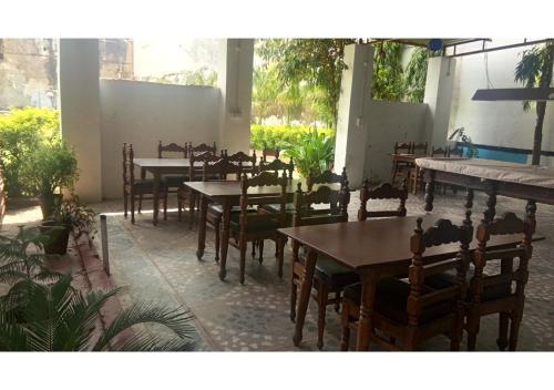 Moon Dance Garden & Restaurant – Photos 3