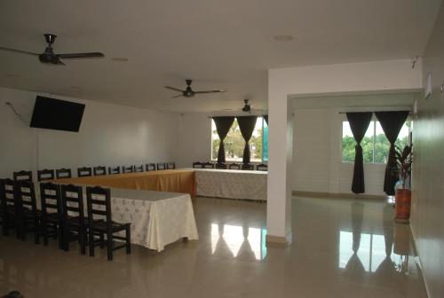 תמונה מהגלריה של Hotel Diamante Real Cienaga בCiénaga