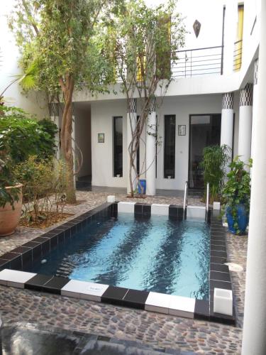 Riad Tchinaの敷地内または近くにあるプール