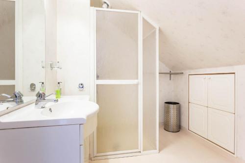 Ванная комната в Fjord View Apartments