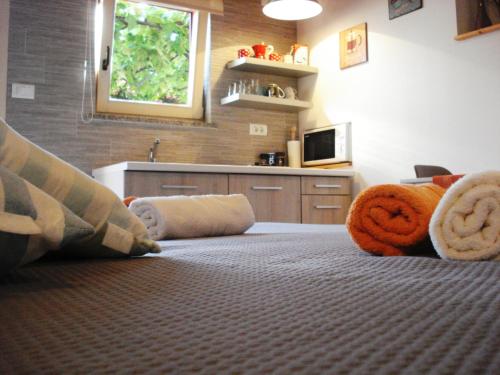 Studio Apartment MDにあるキッチンまたは簡易キッチン