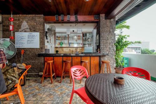 Lounge oder Bar in der Unterkunft Stay Malate (Wanderers Guest House)
