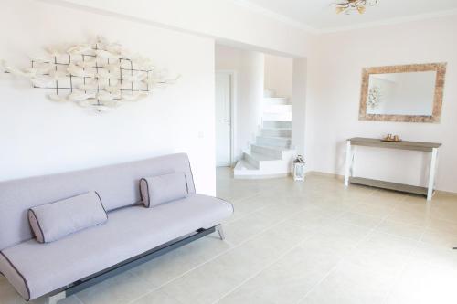 Гостиная зона в Butterfly Estates Maritsa Rhodes
