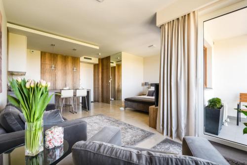Posedenie v ubytovaní LuxLux Apartments Afara