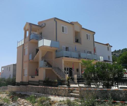 Adria Apartments Sara