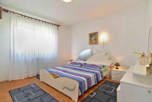Gallery image of Apartments Gracijano 1724 in Ližnjan