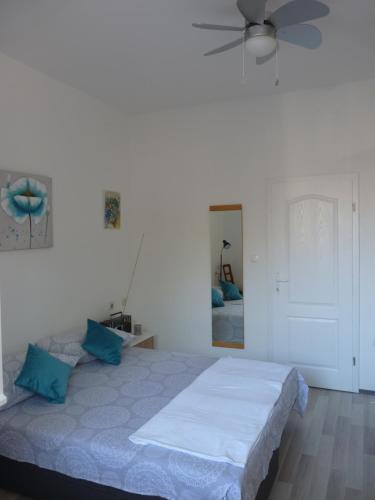 Postel nebo postele na pokoji v ubytování Apartman MajaS