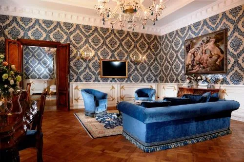 Hotel Ai Reali - Small Luxury Hotels of the World photo 9