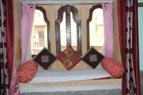 Ratan Hostel