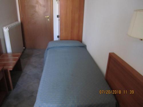 Ένα ή περισσότερα κρεβάτια σε δωμάτιο στο Adelphi Room & Breakfast