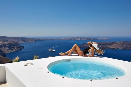 Olia Villas & Suites