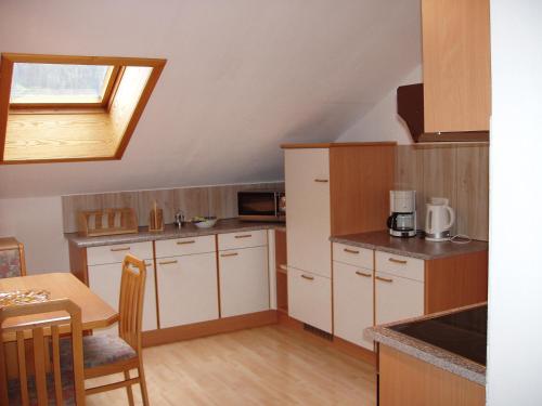 Una cocina o zona de cocina en Haus Sonnleite
