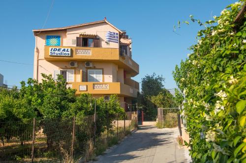 Gallery image of Ideal Studios in Amoudara Herakliou
