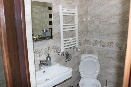 Koupelna v ubytování Hotel Rabath