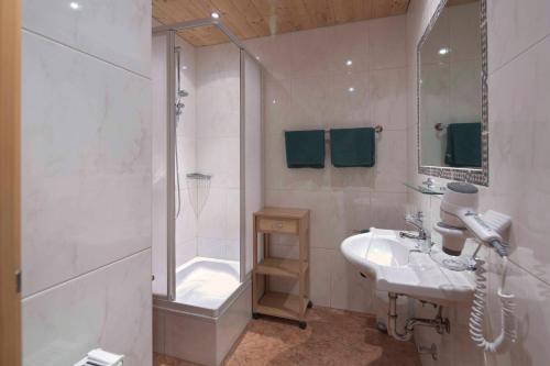 Gallery image of Gasthof Pension Lohfeyer in Weissbach bei Lofer