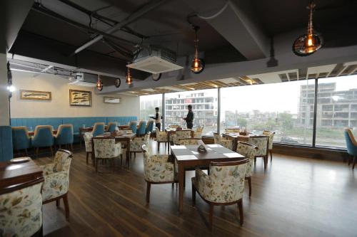 Posezení v ubytování Hotel Vintage Chandigarh Zirakpur