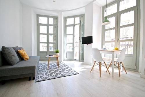 MalagaUrbanRooms - City View