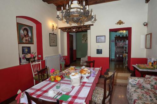 A seating area at Bed and Breakfast di Francia
